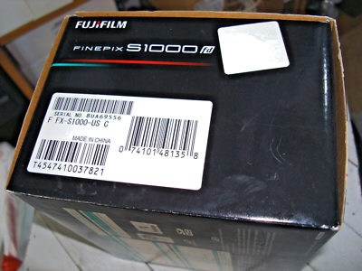 Fujifilm FinePix S1000fd 10.0MP Digital Camera 12X Zoom + 16GB SD