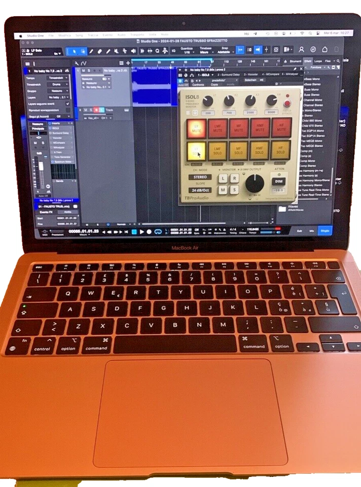 Apple MacBook Pro 15" 2012 · i7 · 8GB · 500GB, foto 1 di 4