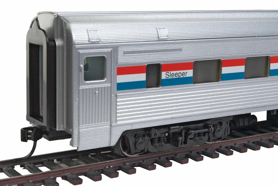 Walthers 910-30101 85' Budd 10-6 Sleeper Amtrak Phase III Passenger Car HO Scale - Image 3 of 4