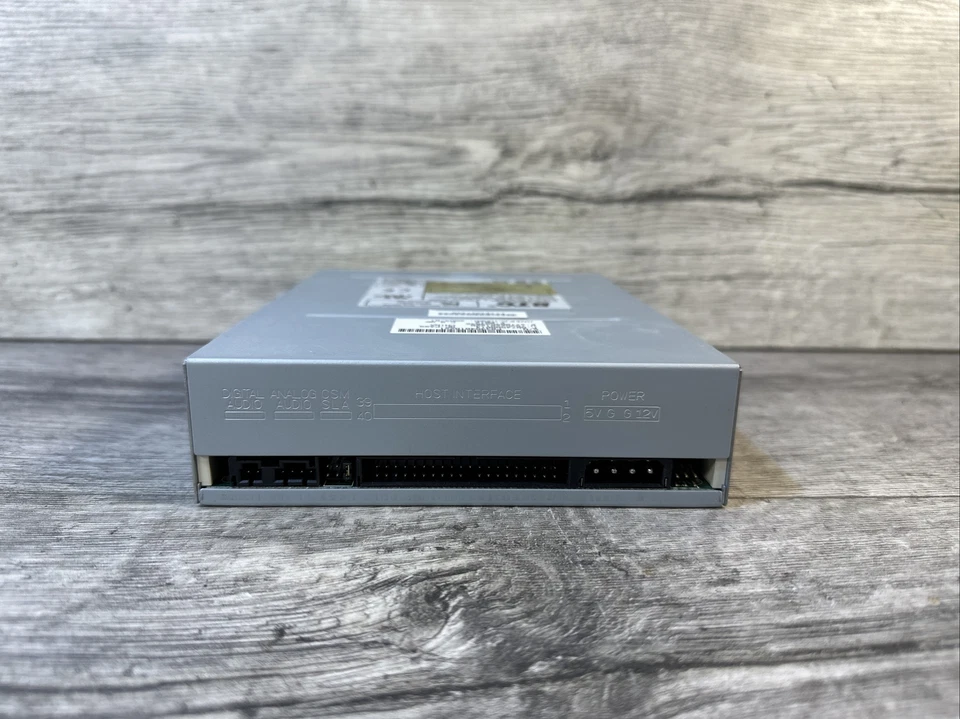 BTC BCE IDE Internal 5224IM CD-R/RW Rewritable Drive 52x/24x/52x CD-ROM L82 - Image 4 of 4