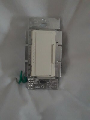 Lutron Maestro MACL-153M used in great condition. Works 