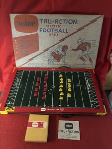 Vintage 1960s Tudor Tru-Action Electric Football Game 