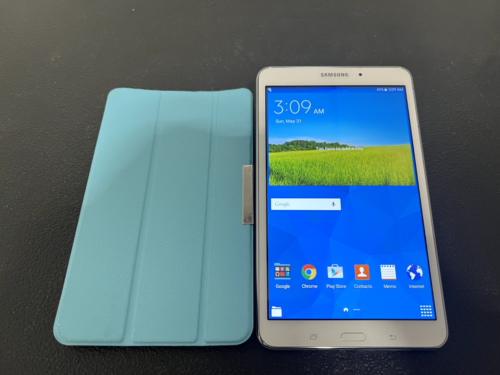 Samsung Galaxy Tab 4 SM-T330NU 16GB, Wi-Fi, 7in - WHITE bundle with Blue Case - Afbeelding 1 van 8