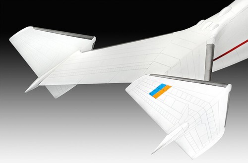 Revell #04957 1/144 Antonov AN-225 Mrija - Picture 5 of 5
