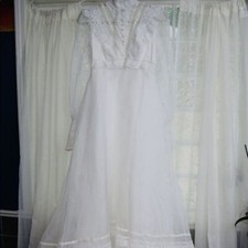 Union Made Wedding dress with ruffle high neck and intricate lace detail Vintage