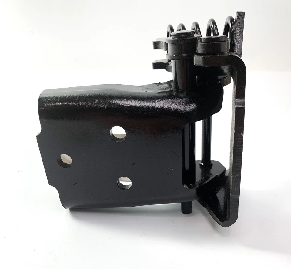 Dobradiça de porta inferior lateral de passageiro destro - 1968-1972 GTO Cutlass 442 Chevelle Skylark - Imagem 2 de 4