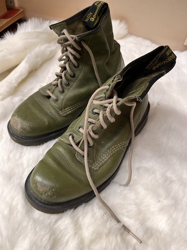 Vintage DM’s, Doc Marten Soles Bouncing. Green Leather. Fair Condition. Size 8. - Picture 15 of 15
