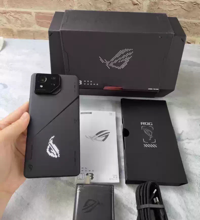 Asus ROG Phone 8 / 8 pro 6.78