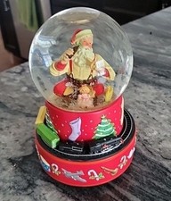 مجسمات الشخصيات — Coca-Cola Santa Hallmark Musical Globe