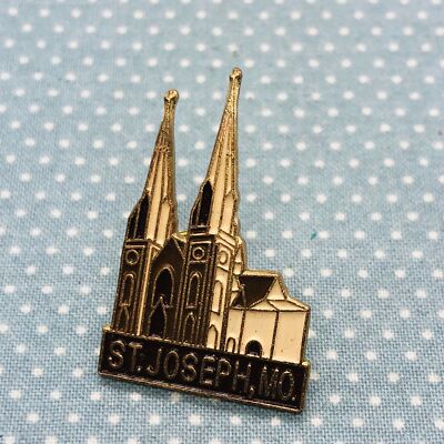 St Joseph Missouri Twin Spires Cathedral Souvenir Enamel Lapel Pin