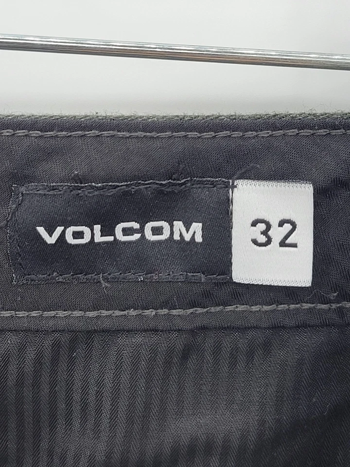 Volcom Shorts Mens 32 Gray Flat Front Casual Outdoor Bermuda Skateboarding - Image 3 of 4