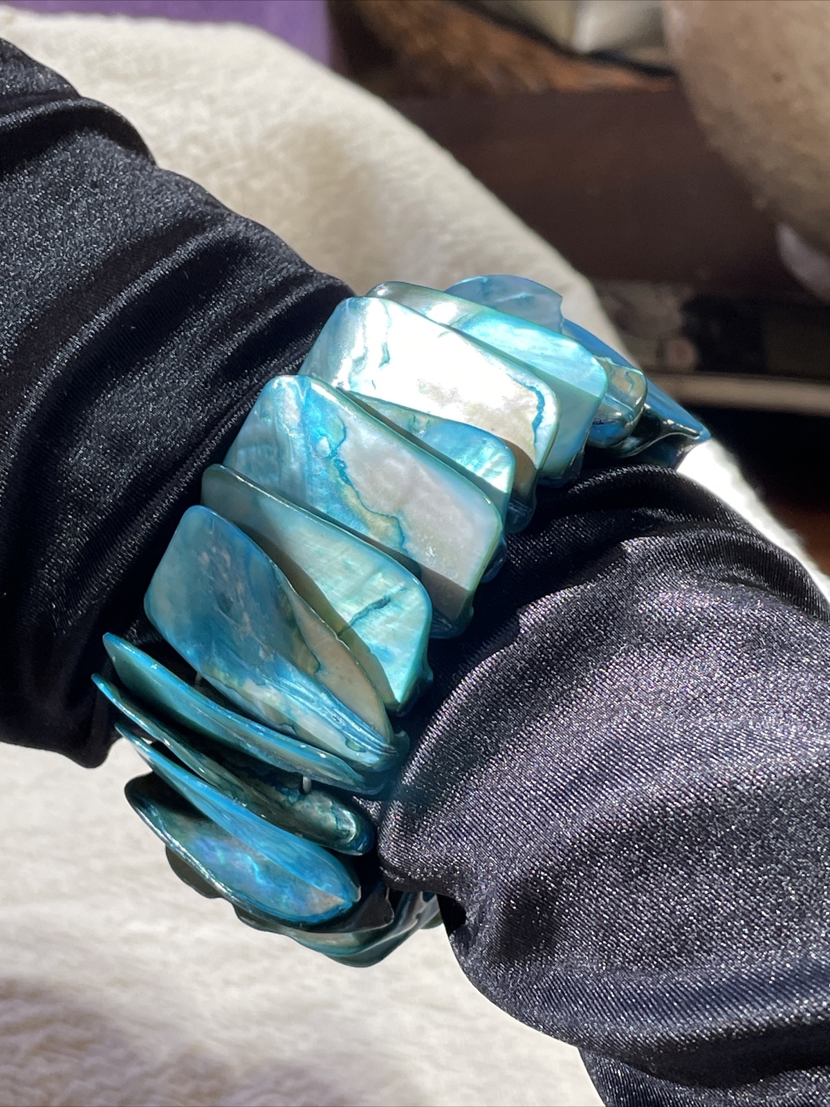 Heavy thick and chunky abalone shell bracelet - image 4