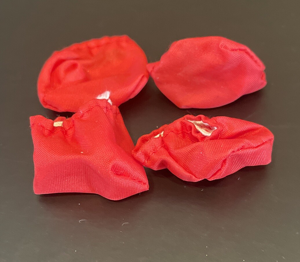 PONY Cappello stivali e altri acc vintage rosso e giallo rosso stivaletti e altro