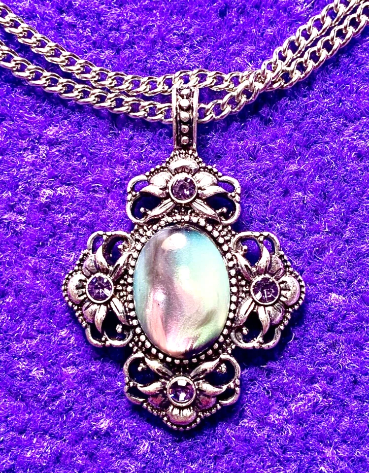 COLLAR MYSTIQUE ANGELIS LAVANDA CRISTAL DE SWAROVSKI + VIDRIO DICROICO NUEVO SIN ETIQUETAS✨PERSONALIZADO✨ Foto 2 de 4