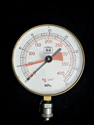 VINTAGE GAUGE STEAMPUNK ELE PRESSURE GAUGE DUAL SCALES SECONDARY MAXIMUM POINT