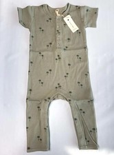 Q by Quincy Mae Baby unisex Ribbed Palms Short Sleeve Romper Size 18-24