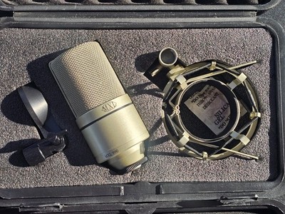 MXL 990 Large Diaphragm Condenser Microphone W Case + Shock Mount
