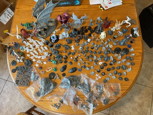 Huge lot of DND miniatures Reaper Bones Massive Darkness Warlord Games Misc READ