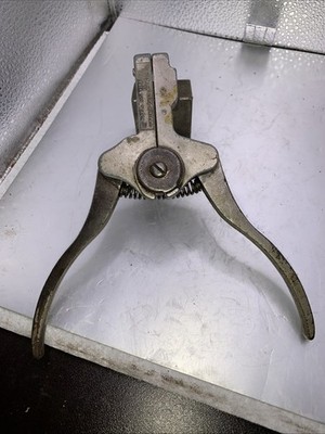 Vintage SPEEDEX CABLE STRIPPER G. M. CORP. PACKARD ELECTRIC DIV. 