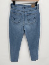 American Eagle Women's MOM JEAN Jeans Size 4 High Rise Blue Medium Wash Denim