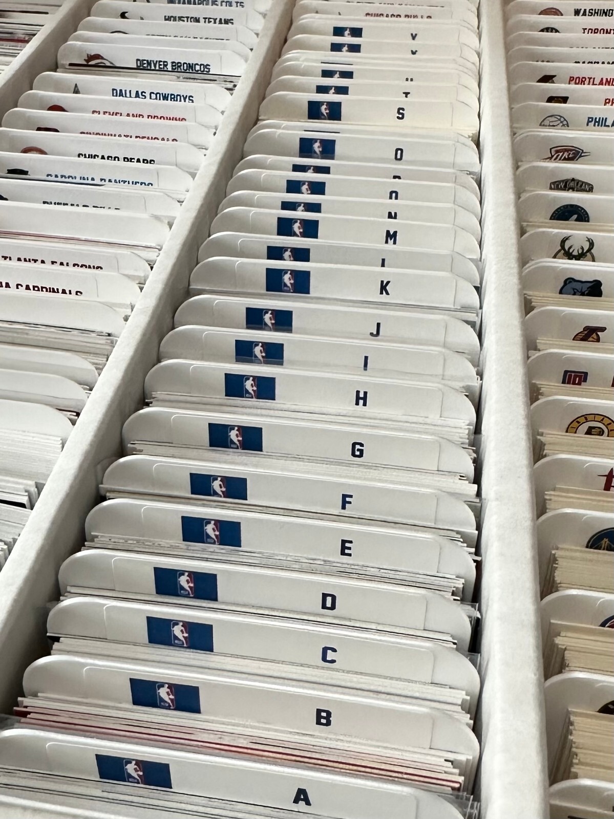 (26) STANDARD Sports Card Dividers with 26 FREE NBA A-Z Labels Set