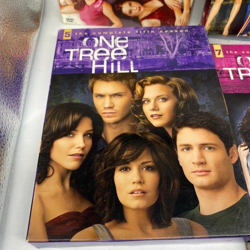 Lot of 4: ONE TREE HILL Seasons 1 2 5 7 on DVD Tv Show Box Set - Picture 4 of 5