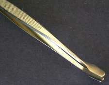 Showgard Tong #907 Angled Spade Tip 6" Professional Length w/ Black Plastic Case