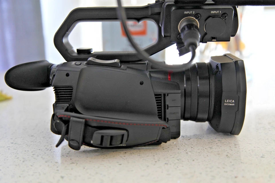 Panasonic AG-CX10 4K 60P UHD Professional Camcorder w/ Mic - Very Good Condition - Image 3 of 4