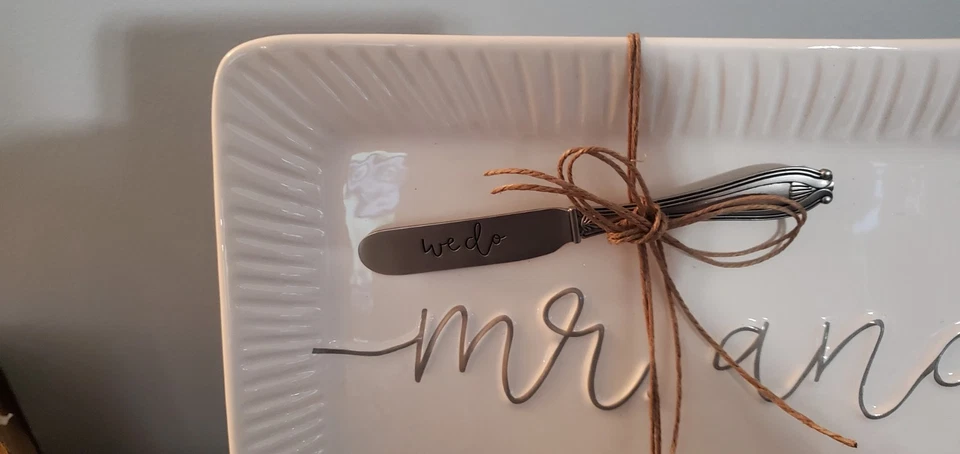 Mud Pie Mr. & Mrs. Hostess tray Set - Image 4 of 4