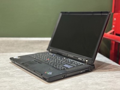 Lenovo ThinkPad Z61M Intel Core Duo T2400 1.83GHz 2gb RAM 200gb