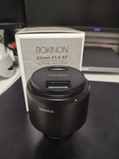 Rokinon (SAMYANG) AF 85mm f/1.4 Lens for Sony E-Mount with Lens Station