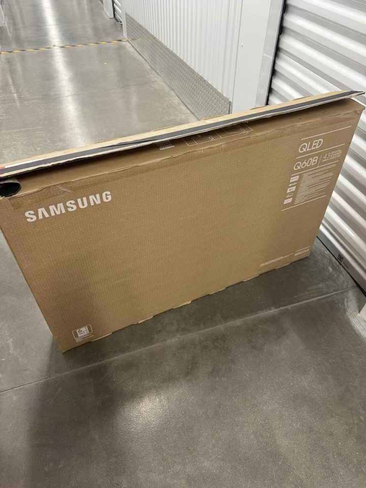 Samsung Q60D 43" QLED Smart TV 4K QN43Q60DAFXZA ✅❤️️✅❤️ NEW! OPEN BOX! - Image 2 of 4
