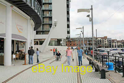Foto 6x4 Banana Wharf, Ocean Village Nicht so sehr ein Kai, eher ein Café. P c2007