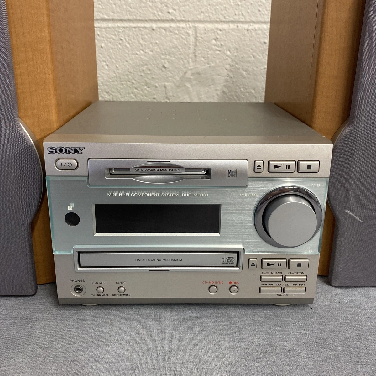 Sony Mini Hi-Fi System DHC MD333 HCD MD333 MD/CD/Tuner MiniDisc