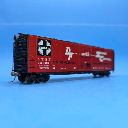 Branchline HO 50' Santa Fe ATSF 12922 Caja de Control de Amortiguador Coche Kadee Ruedas de Metal | Condition: Used