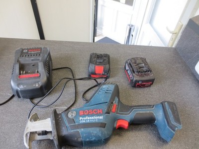 Bosch GSA 18V-Li C Akku Säbelsäge 18V Solo - mit Akku und Ladegerät