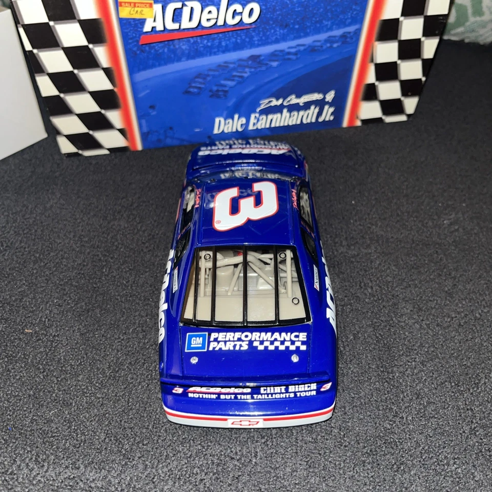 ACTION 1:24 DALE EARNHARDT JR. 1999 AC DELCO DIECAST CHEVOLET MONTE CARLO - Image 3 of 4