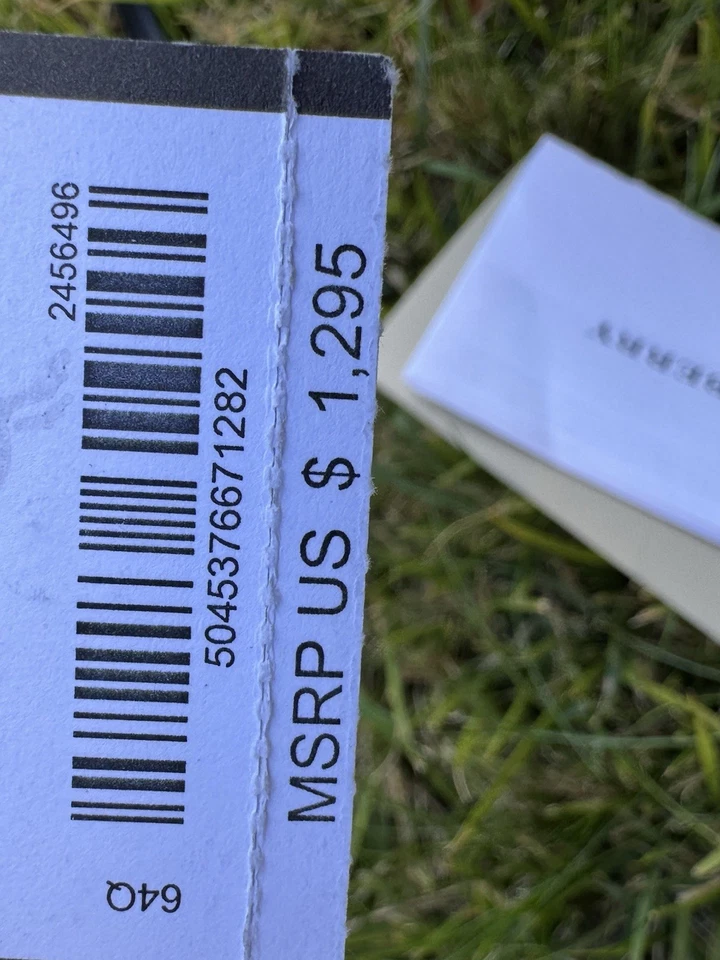 BURBERRY STONE BLANCO HERENCIA GRANO LEDBURY HOBO MONEDERO, DETALLES DORADOS $1,295 Foto 3 de 4