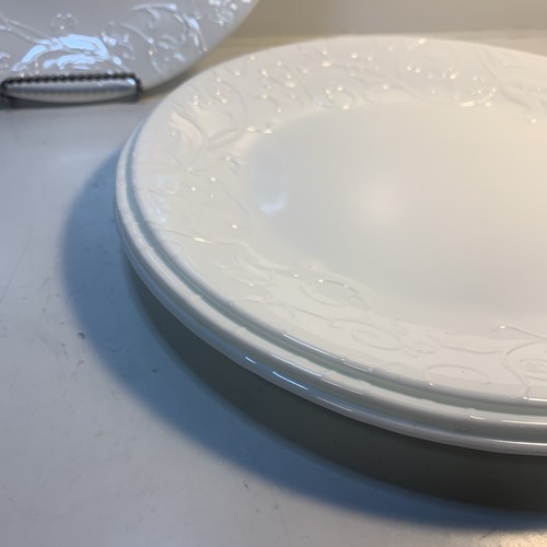 Set 4 piatti Corelle Bella Faenza bianchi in rilievo 10 1/4" USA - Foto 10 di 11