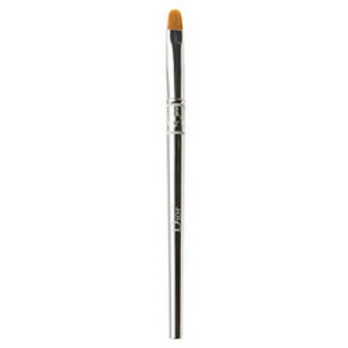 dior concealer brush