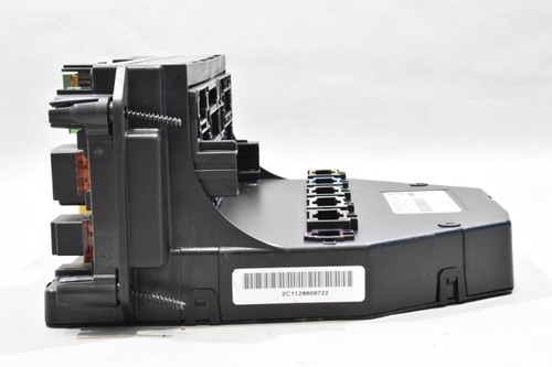 10-16 Mercedes W212 E350 CLS550 C250 Front SAM Module Relay Fuse Box OEM - Picture 5 of 9