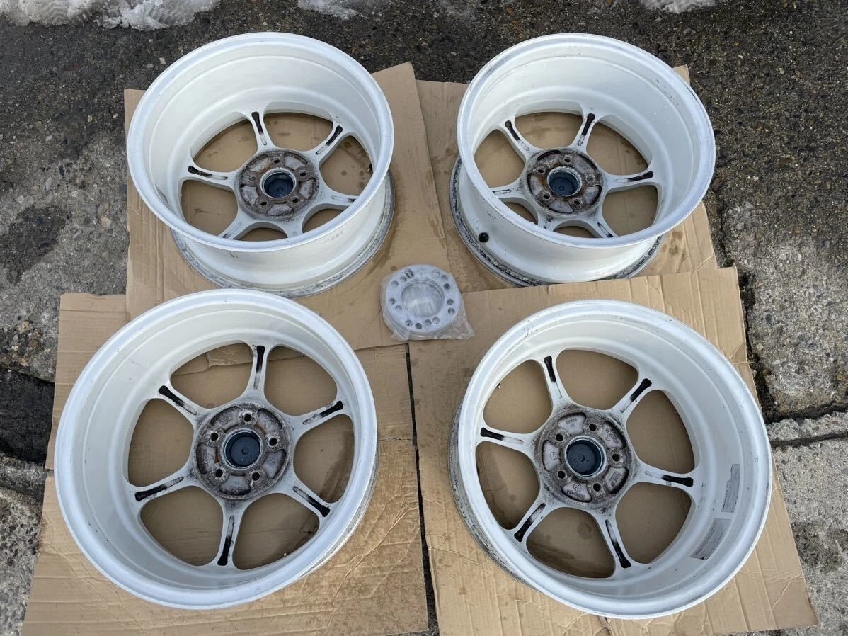 ADVAN RG wheels 16inch 7J +47 5H-100