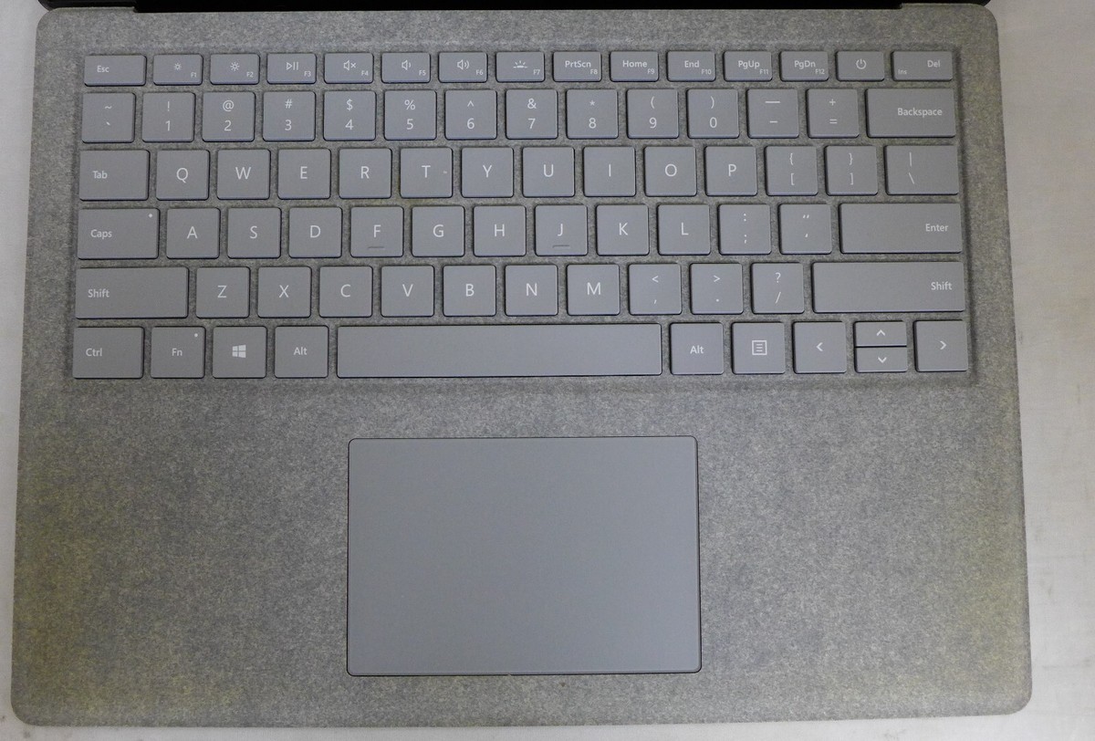 Microsoft Surface Laptop (1st Gen), i7, 16GB, 512GB - Doesn't turn