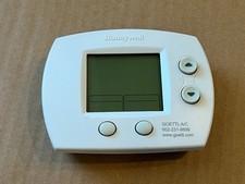 Honeywell TH5110D1022 FocusPRO 5000 Non-Programmable Digital Thermostat 1H/1C