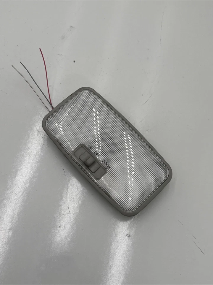 Toyota Corolla 2009-2013 interior techo trasero domo luz B224-16 Foto 2 de 4