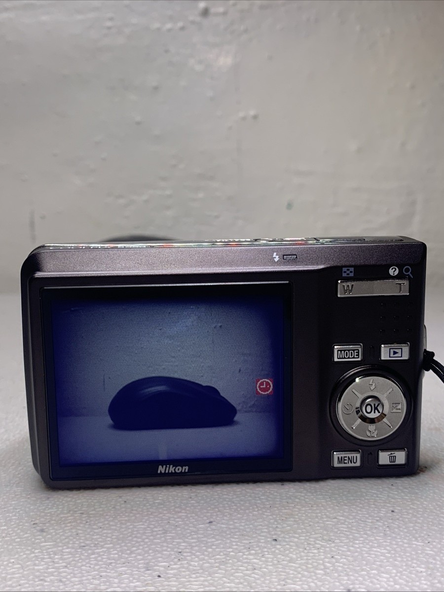 Nikon COOLPIX S550 バッテリー　SDカード付　（中古） Nikon COOLPIX S550 バッテリー SDカード付 （中古）