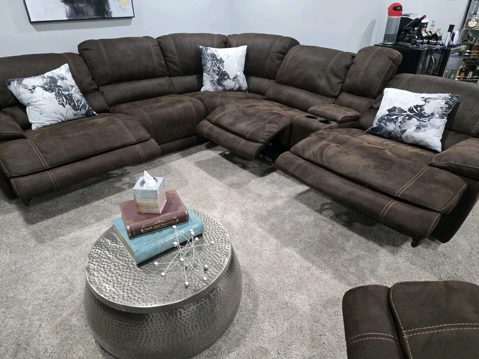 Seccional y reclinable de gamuza Bella Foto 4 de 4