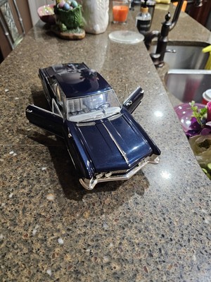 ACME社製 1964　Buick Riviera 1/18　ブロンズカラー ACME社製 1964 Buick Riviera 1/18 ブロンズカラー 【公式通販】