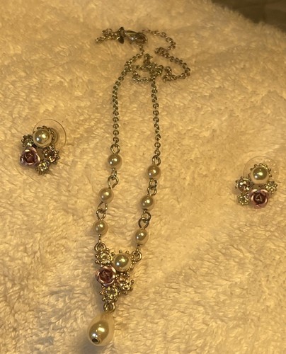 SAO Vintage Y Collana E Orecchini Set Finta Perla Rosa Rosa Strass Gioielli - Foto 3 di 14