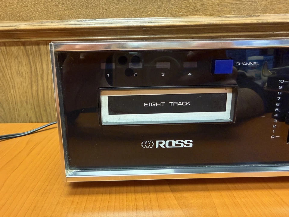 Receptor estéreo vintage Ross modelo 6800 AM/FM/phono/8 pistas, probado, Japón Foto 2 de 4